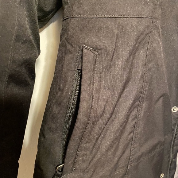 North Face Coat (Gently Used) - Picture 6 of 11
